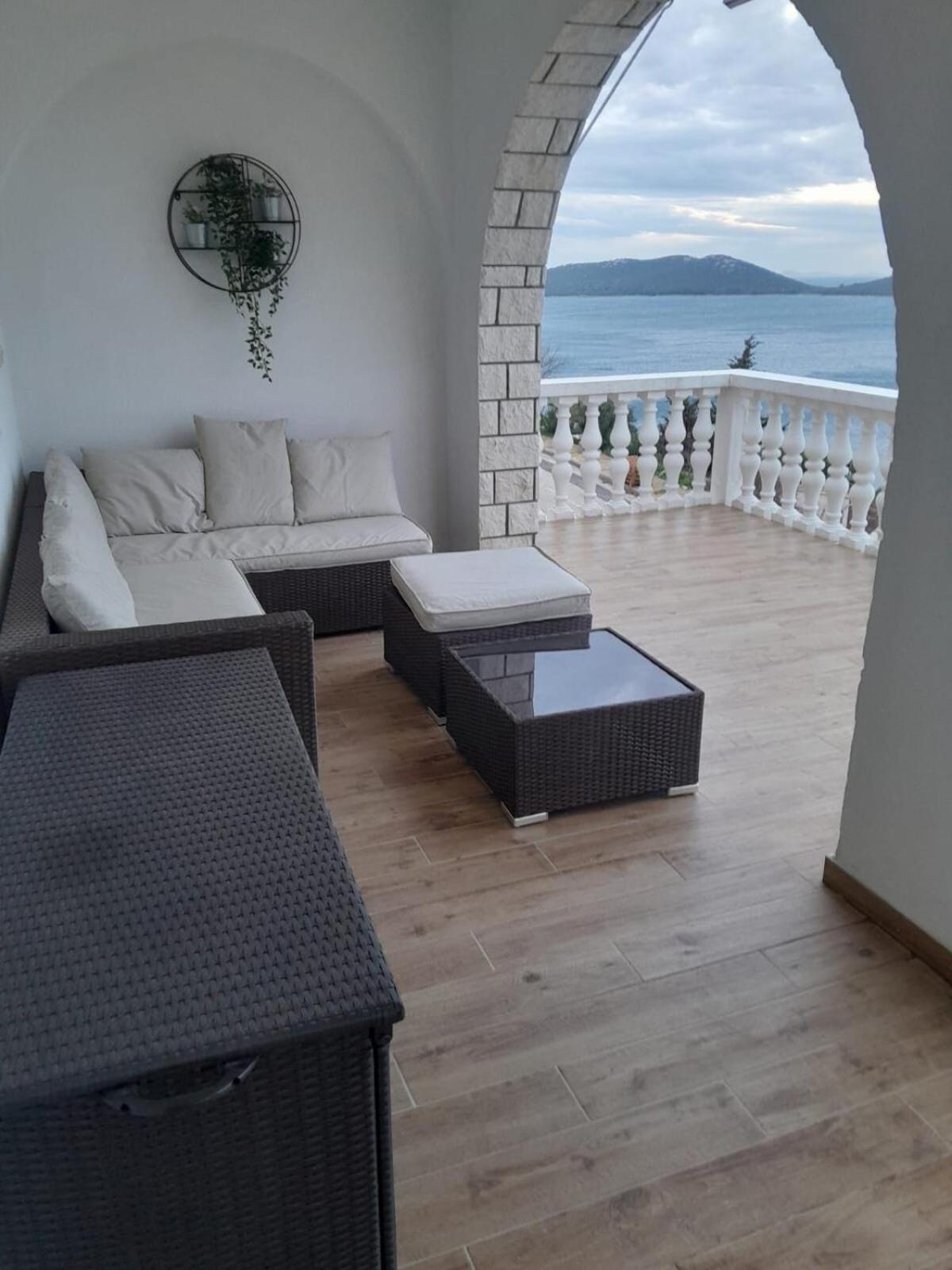 Apartments Josip ドラゲ エクステリア 写真